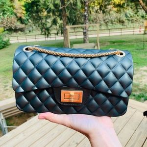 Fashion Cross body purse!!😍